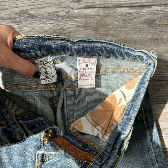 Lucky brand, dungarees sundown size 2/26 - 29” inseam - Picture 8 of 9